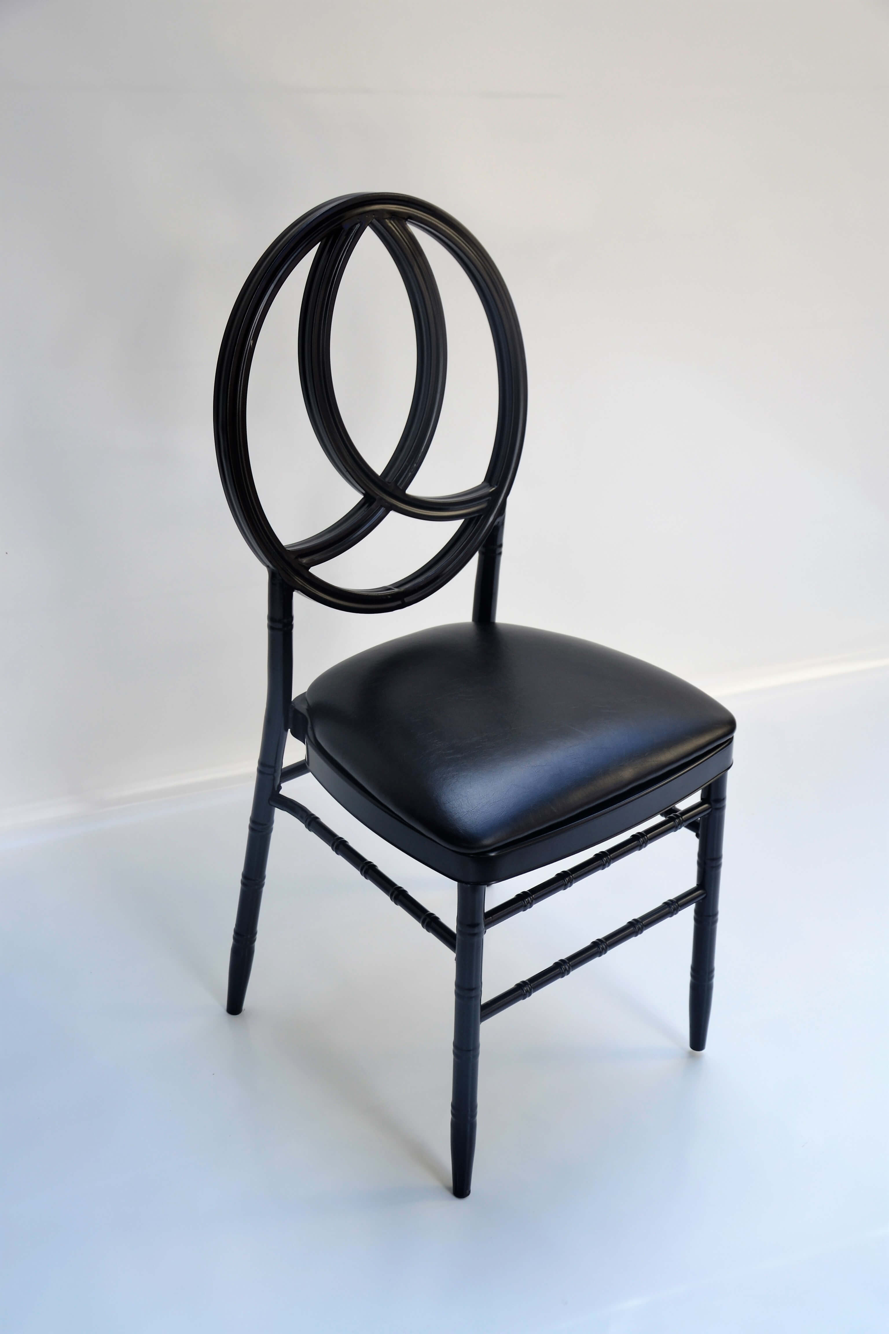 Czarne krzesło BLACK